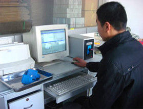 1.6.7.12 - Tetrachloro- 3.4.9.10 - Tetra Anhydrideperylene 156028-26-1の冷光の試薬